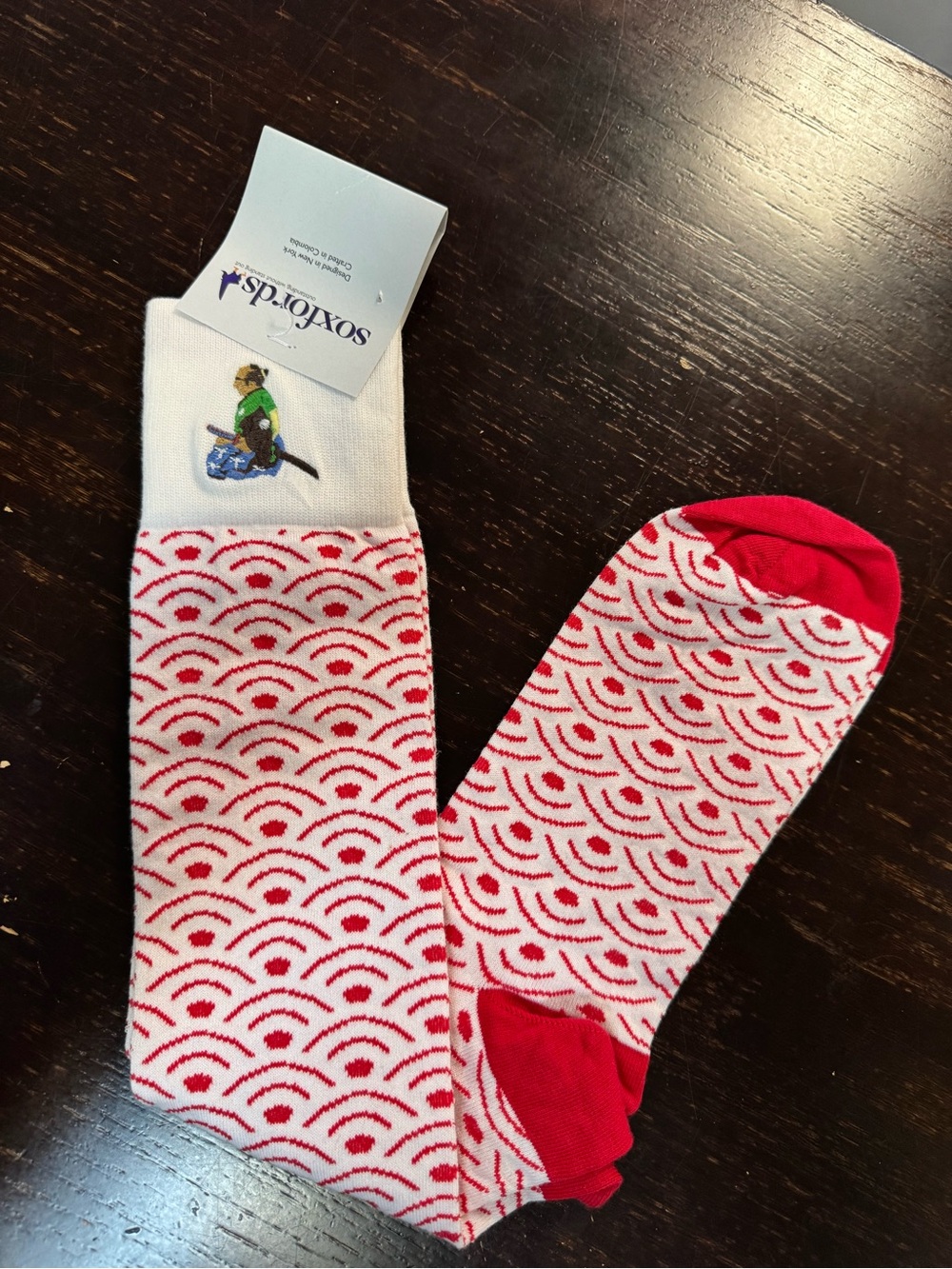 Oxford Red & White Wave Pattern Crew Socks with Embroidered Figure